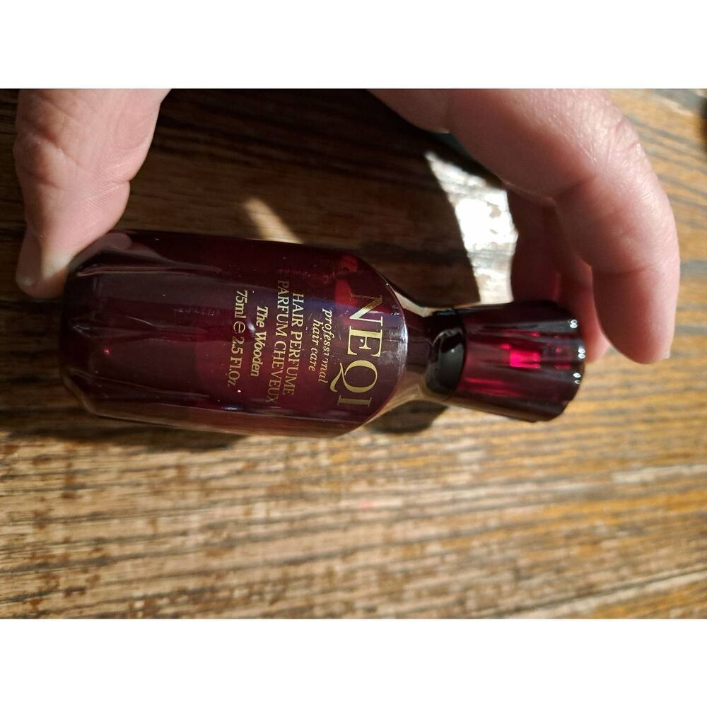 NEQI Professional Hair Care Hair Fragrance Wooden 2.5oz Vegan Panthenol UV Pro